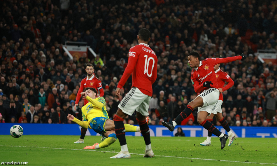 يونايتد يضرب موعدا مع نيوكاسل في نهائي كأس الرابطة