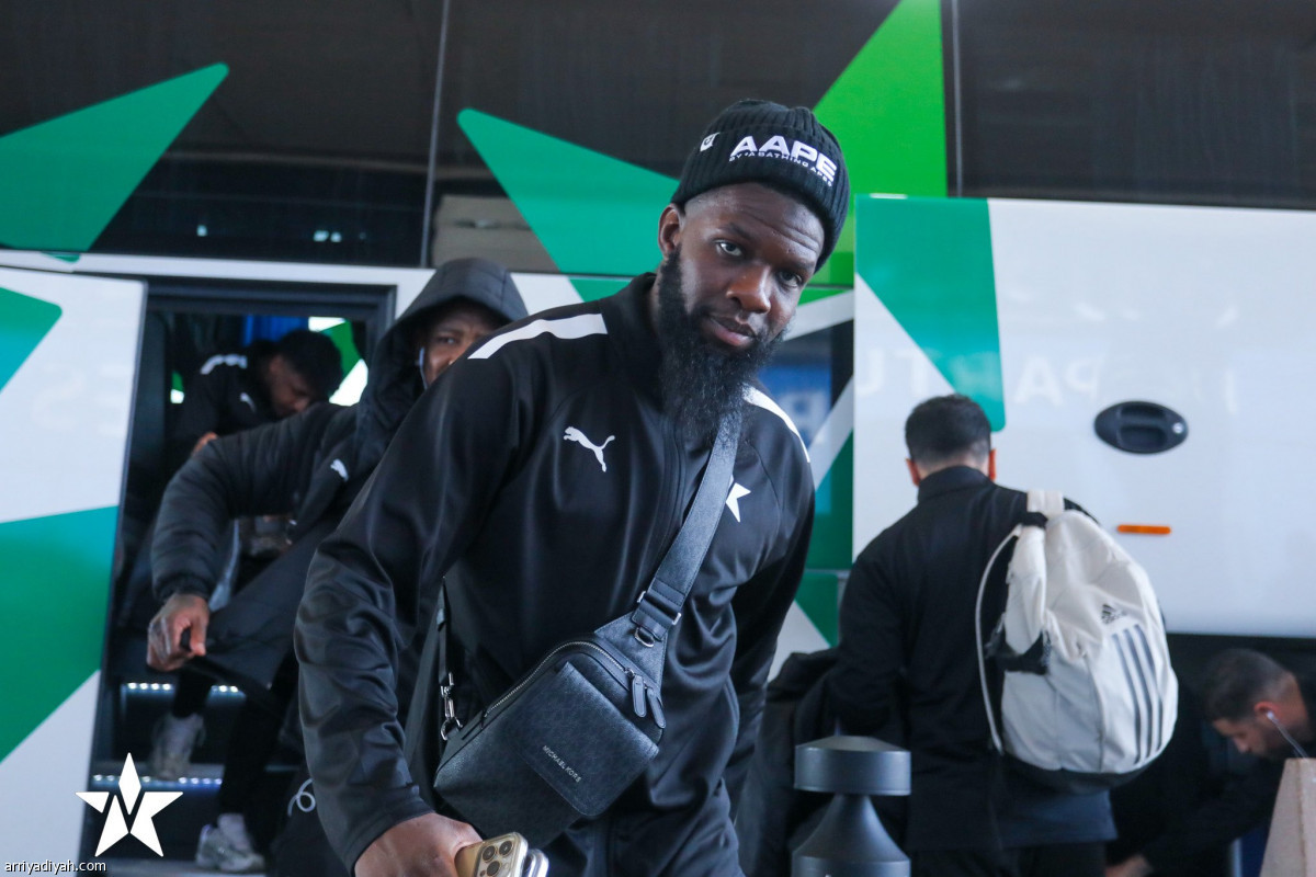 النجمة يغادر