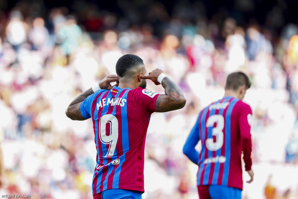 برشلونة يعود إلى الانتصارات.. وفاتي يدشن مسيرته بالرقم 10