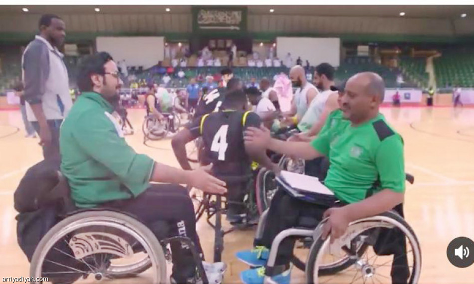 رونالدينيو
السعودي «فخر» يدع