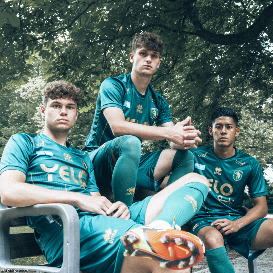 «يونايتد وورلد» تواصل ظهور أنديتها باللون الأخضر