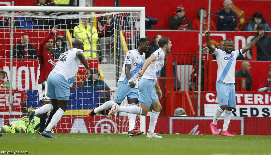 كريستال بالاس يكبد مانشستر يونايتد الهزيمة الرابعة