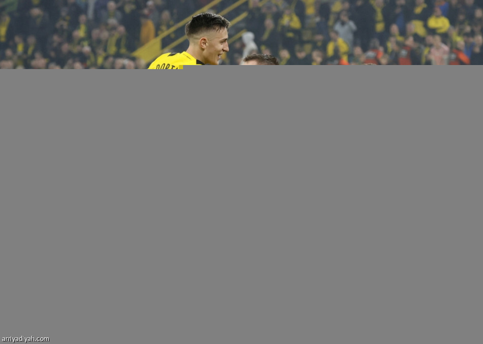دورتموند يكتسح كولون.. ويتصدر مؤقتا