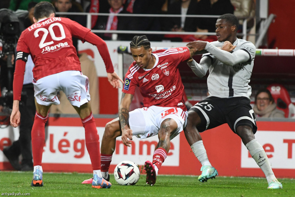 مبابي ينقذ سان جيرمان أمام بريست