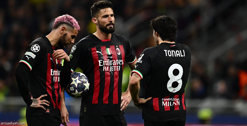 إنتر يضع قدما في نهائي الأبطال