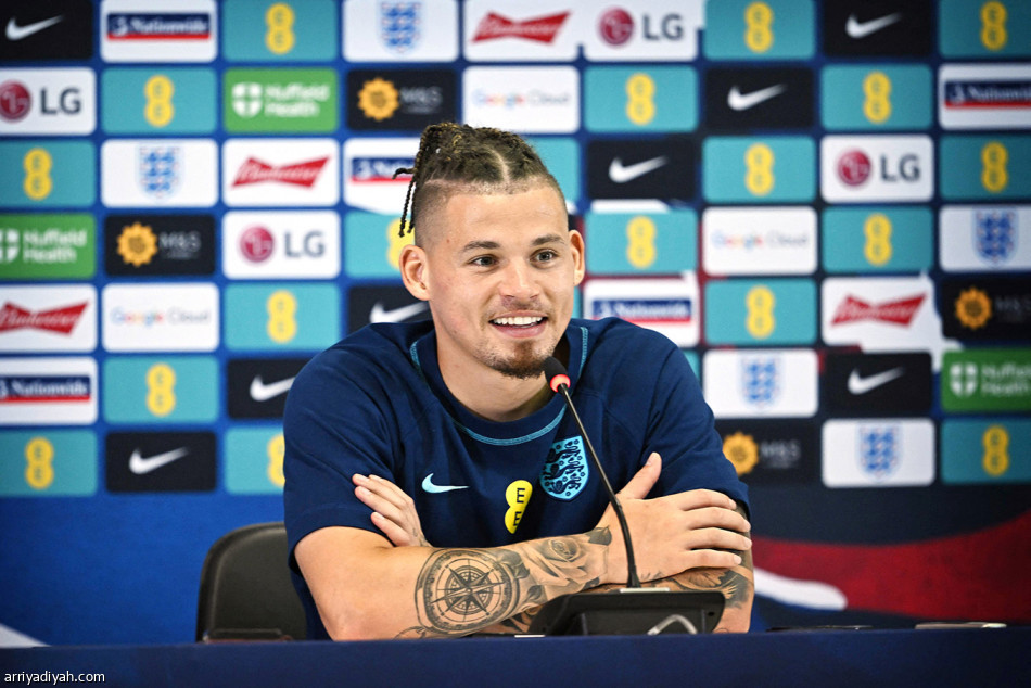 جيرو 
يتخطى خيبات رومان