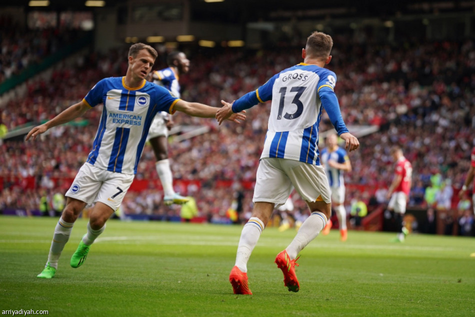 يونايتد «تين هاج» يسقط بثنائية أمام برايتون