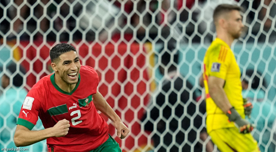 المغرب تكتب التاريخ بالتأهل إلى ربع نهائي المونديال