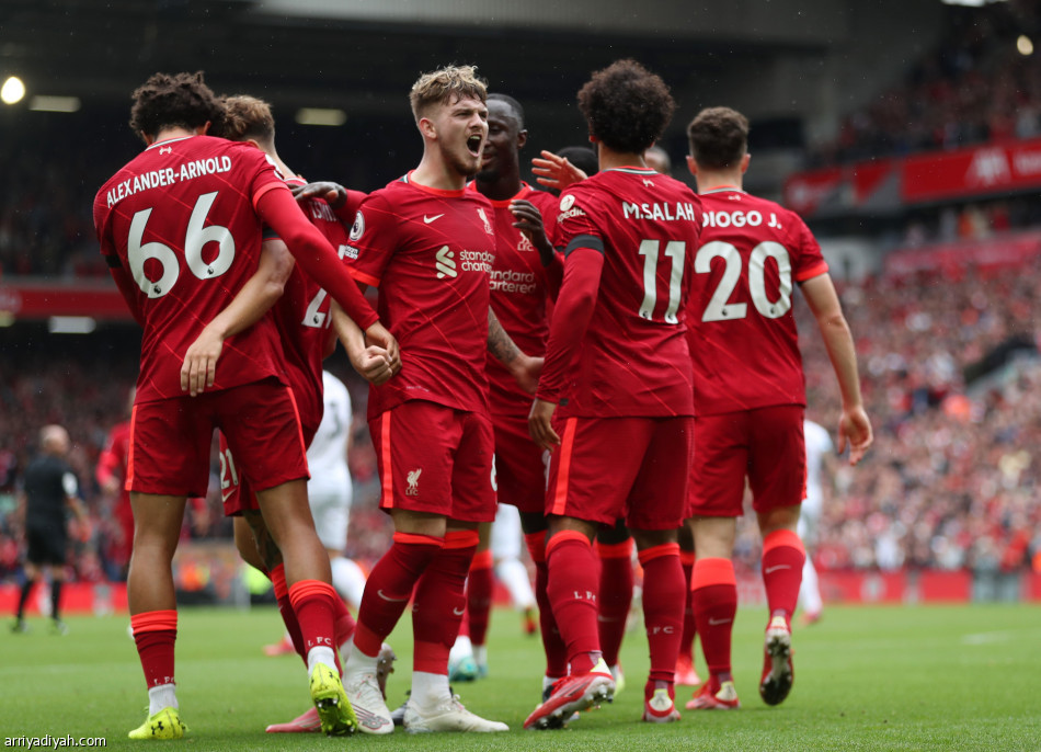 ليفربول ينفرد بصدارة الدوري الإنجليزي