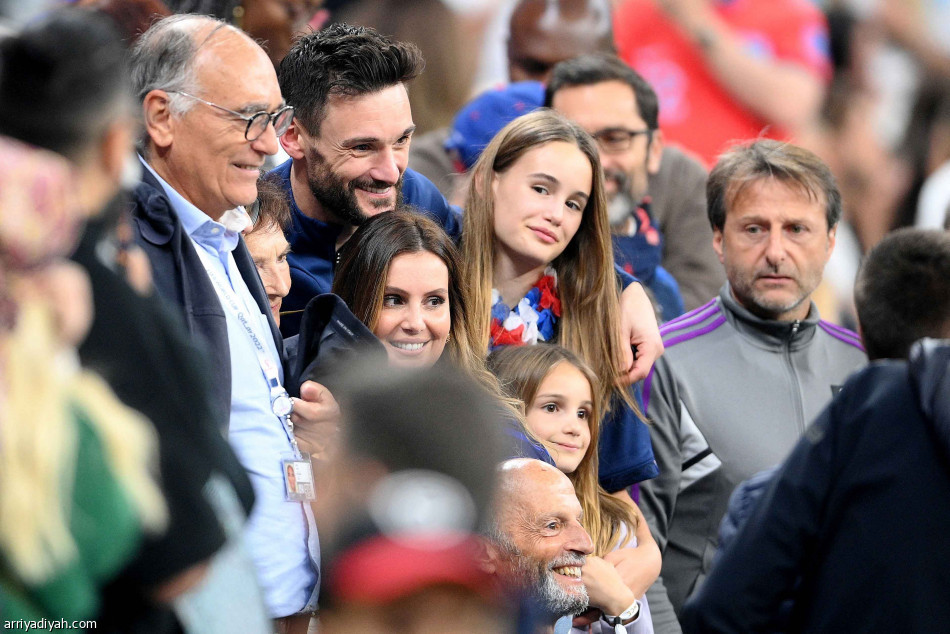 الحرس القديم
يعوّض مبابي