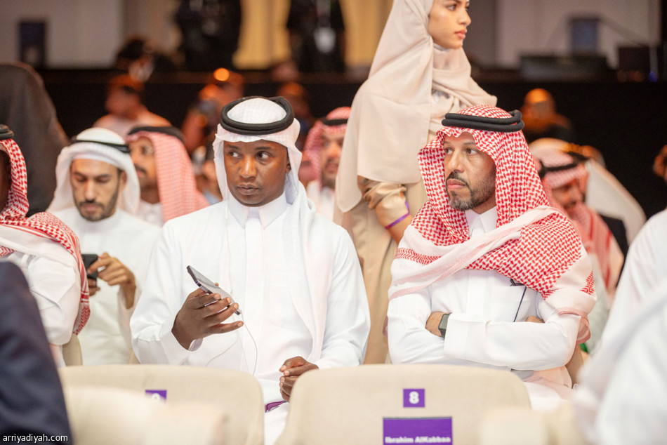 أوكلاند.. 
تسع مشاركات وانتصاران