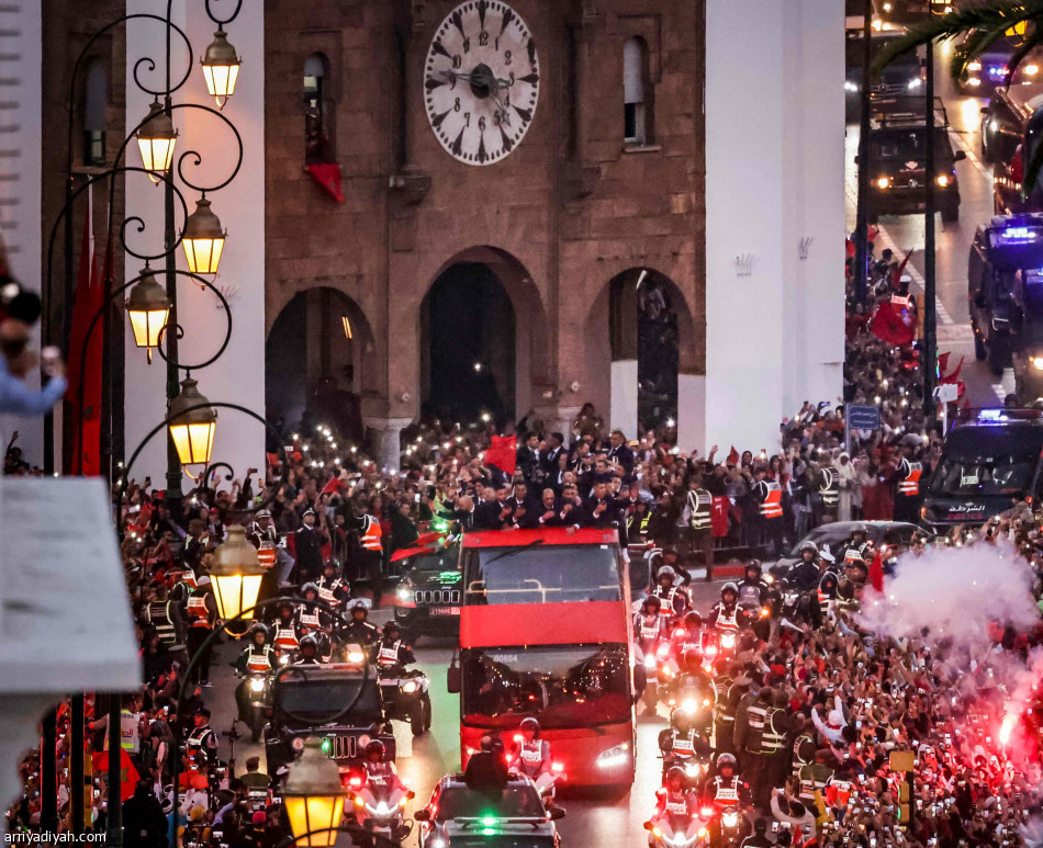 مئات الآلاف يستقبلون المنتخب المغربي