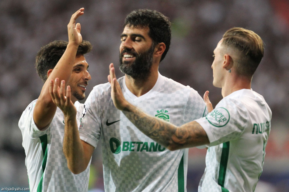 أبطال أوروبا.. أياكس يقسو على رينجرز.. وسبورتنج ينطلق بثلاثية