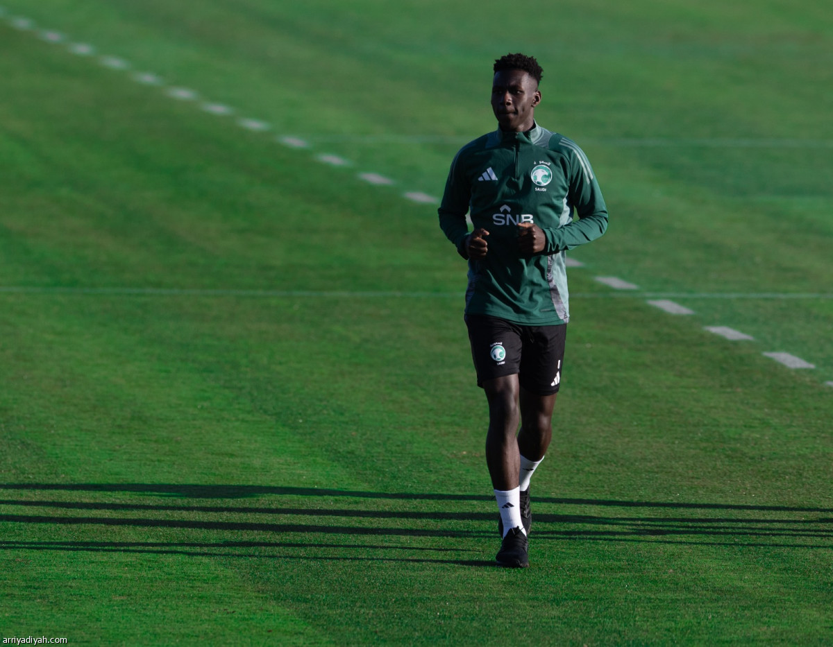 الأخضر ينطلق