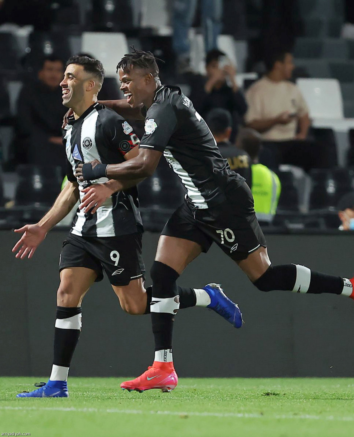 فوز شبابي عريض