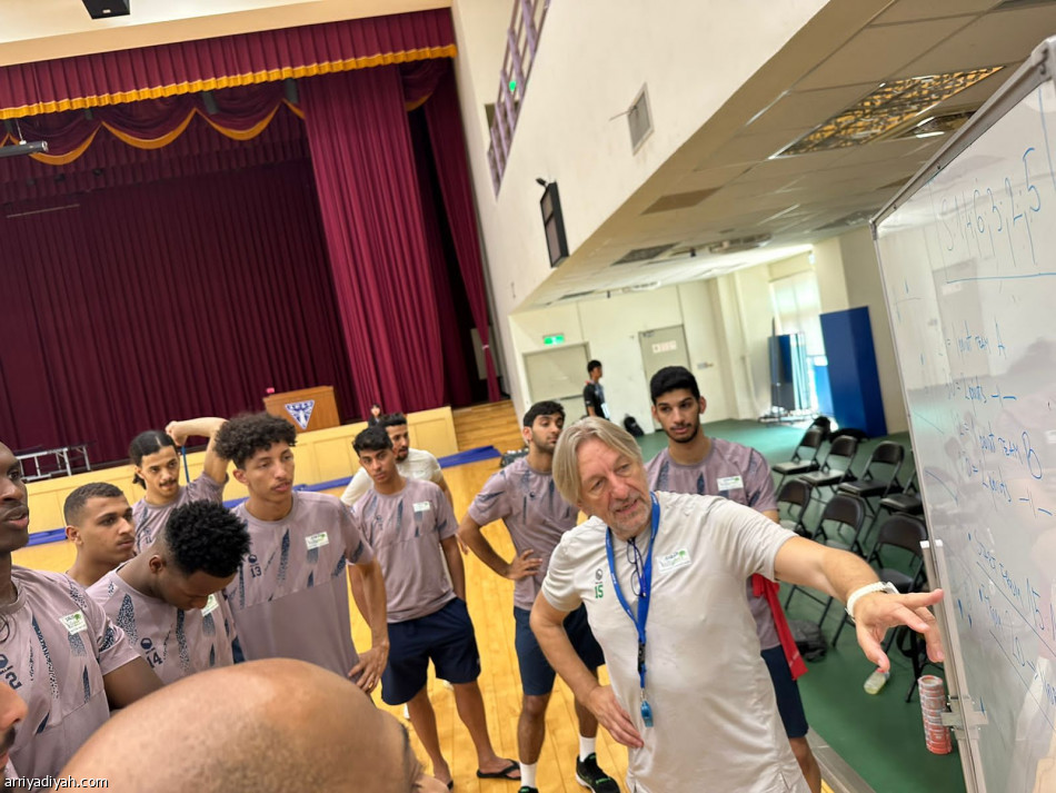 «أخضر الطائرة» يدشن التحدي الآسيوي بمواجهة كوريا