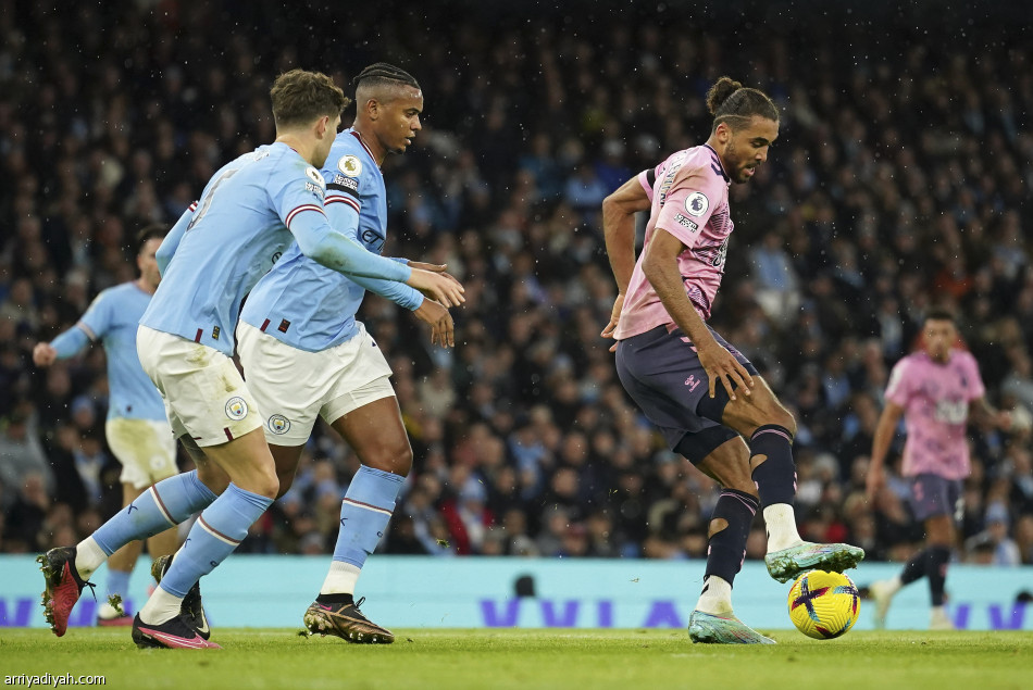 السيتي يتعثر بالتعادل أمام إيفرتون