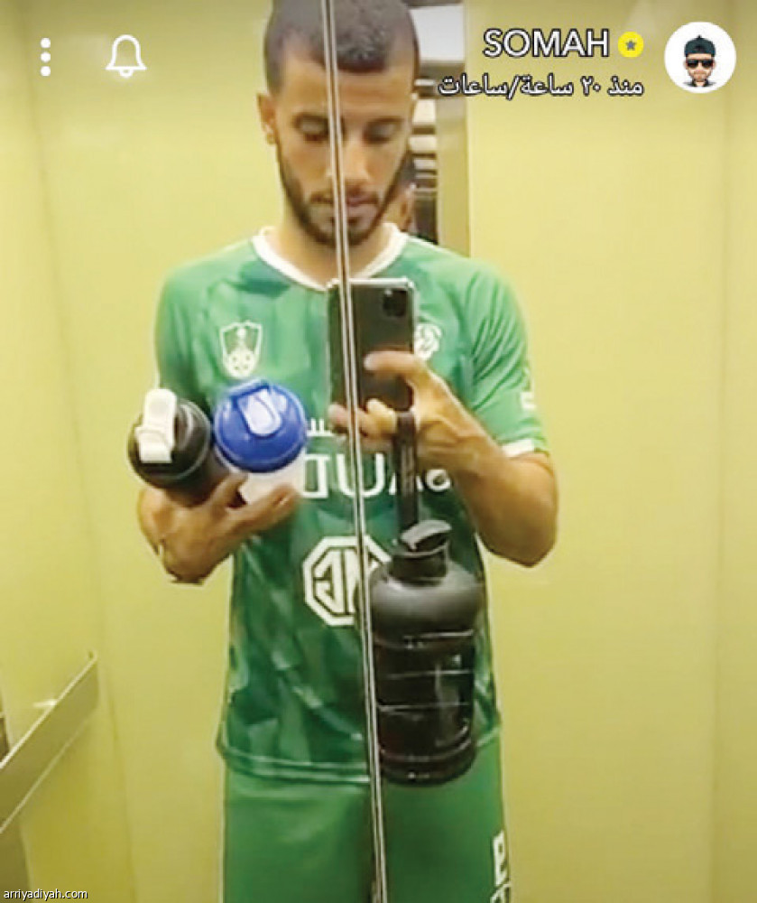 سناب شات
يكشف عن يوميات النجوم