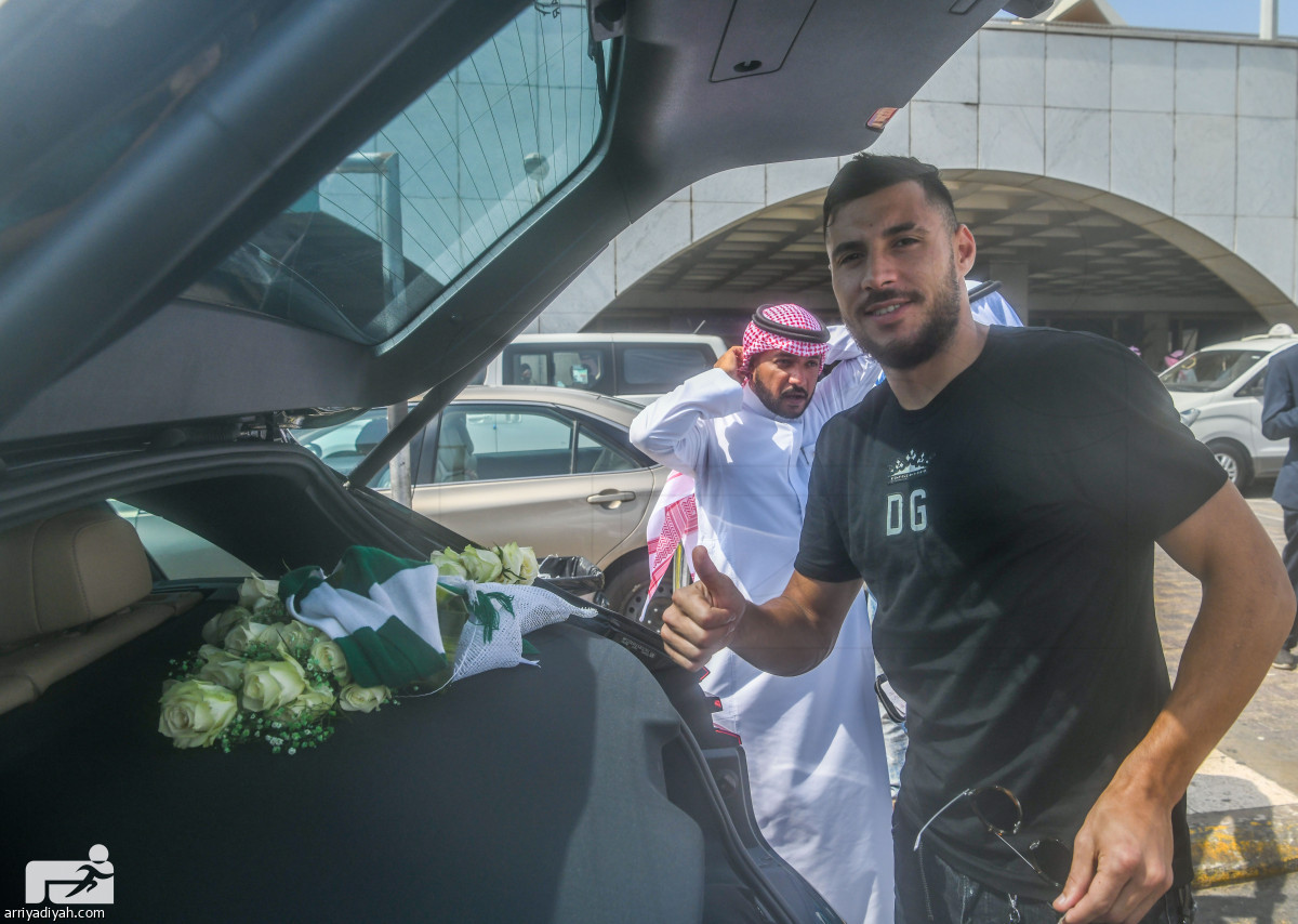 ثعلب الأهلي يصل