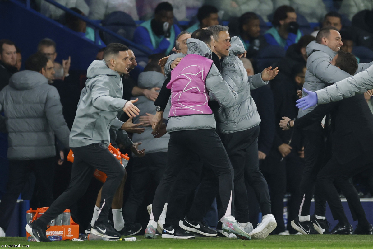 استعراض بخماسية