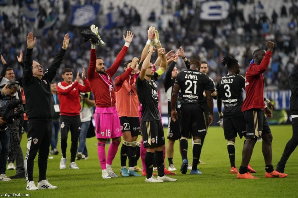 «هدف عكسي» يحرم مرسيليا من الصدارة