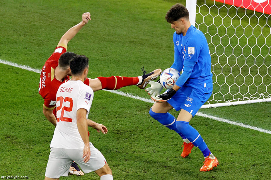 سويسرا.. 
تأهل خامس