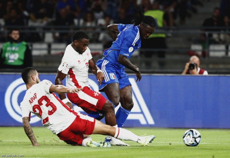 إيطاليا تكتسح مالطة برباعية