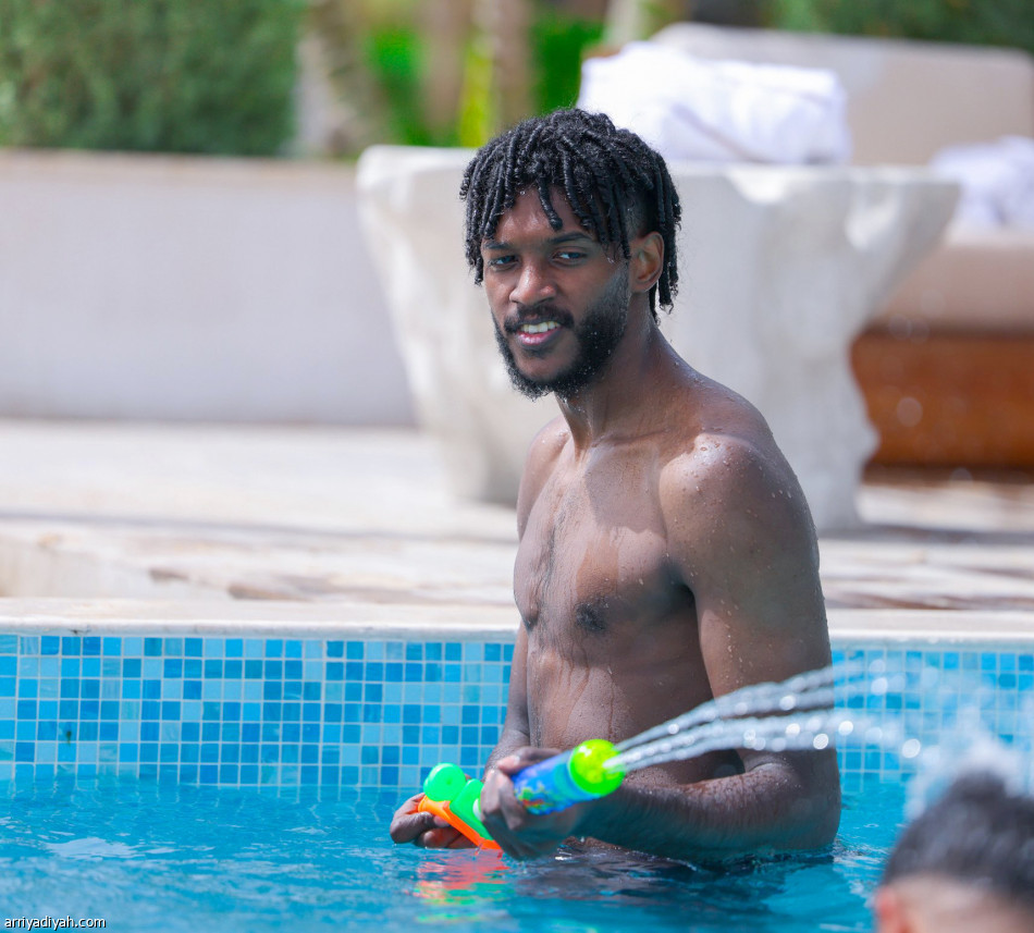 احتفال أهلاوي بالنخبة على شواطئ البحر الأحمر