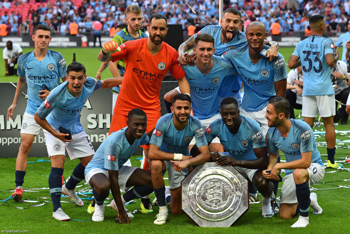 محرز يدخل التاريخ