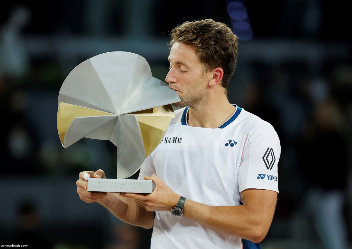 اللقب الأول