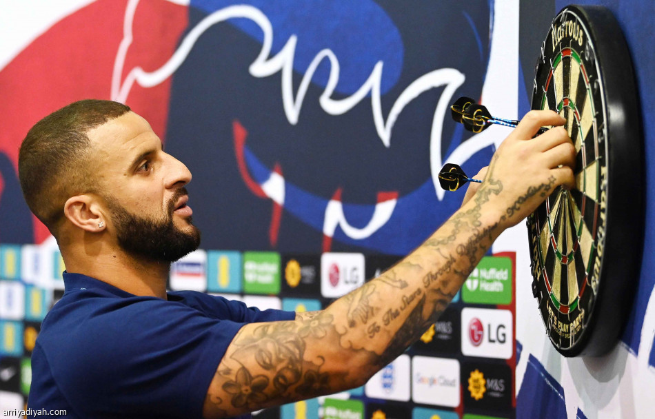 7 يريدون 
إسقاط ديشامب