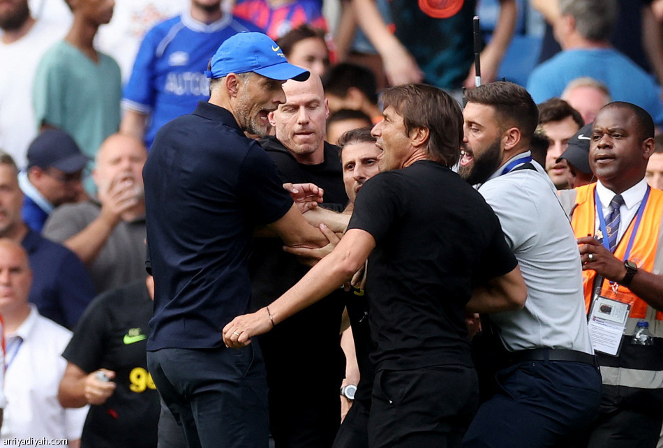 توتنهام وتشيلسي يتعادلان.. وتوخيل وكونتي يشتبكان