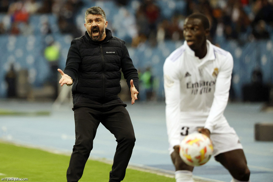 بـ 200 مباراة.. 
أنشيلوتي إلى التاسع