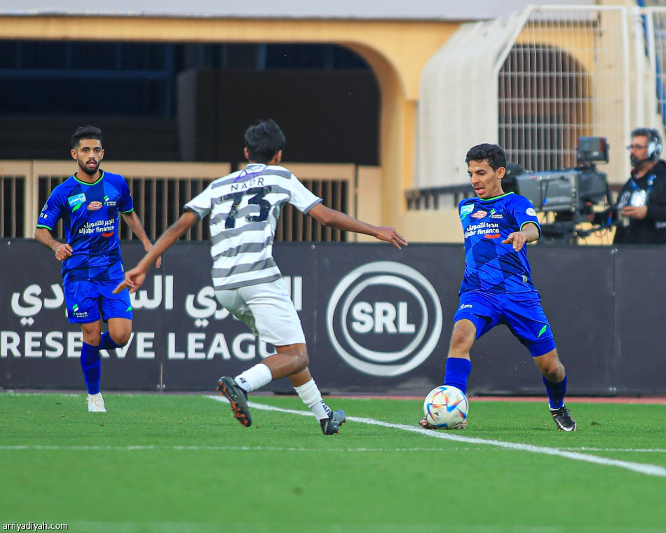 الدوري الرديف.. أبها يعزز الصدارة.. والفتح يكتسح الطائي