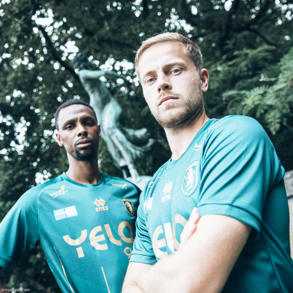 «يونايتد وورلد» تواصل ظهور أنديتها باللون الأخضر