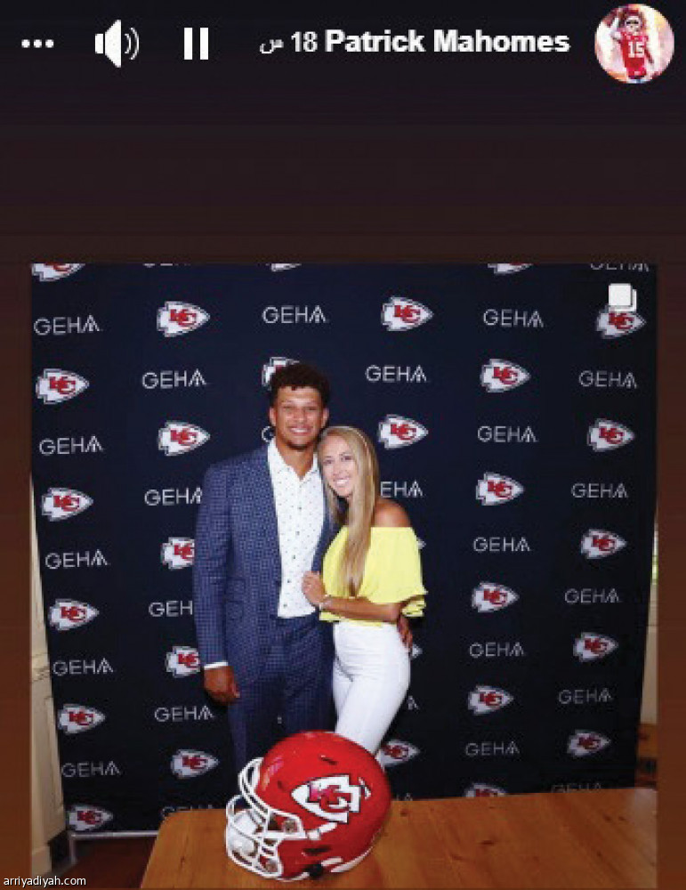 ماهومز 
يسيطر على السوشال