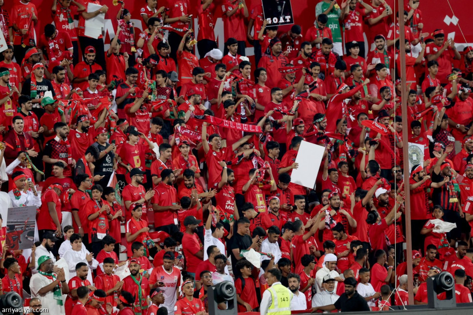 أهلي دبي يعبر عجمان.. ويحتفل باللقب