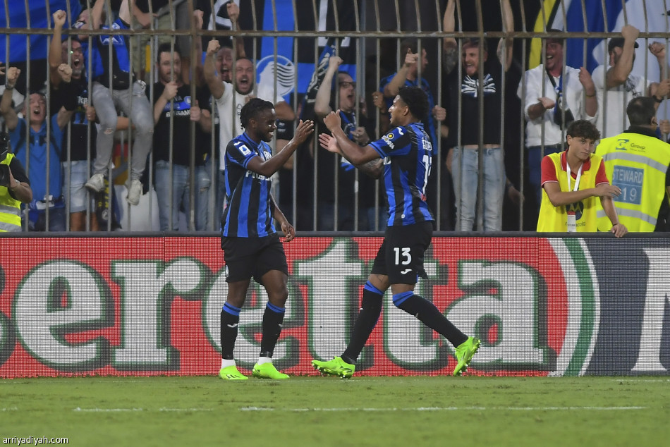 أتلانتا  يعبر مونزا بثنائية.. ويتصدر