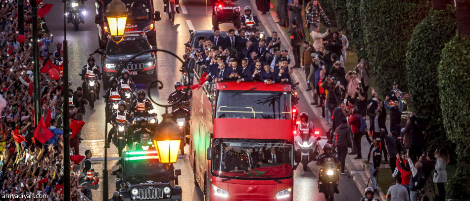 مئات الآلاف يستقبلون المنتخب المغربي