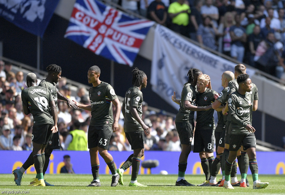 توتنهام يضرب ساوثمبتون برباعية