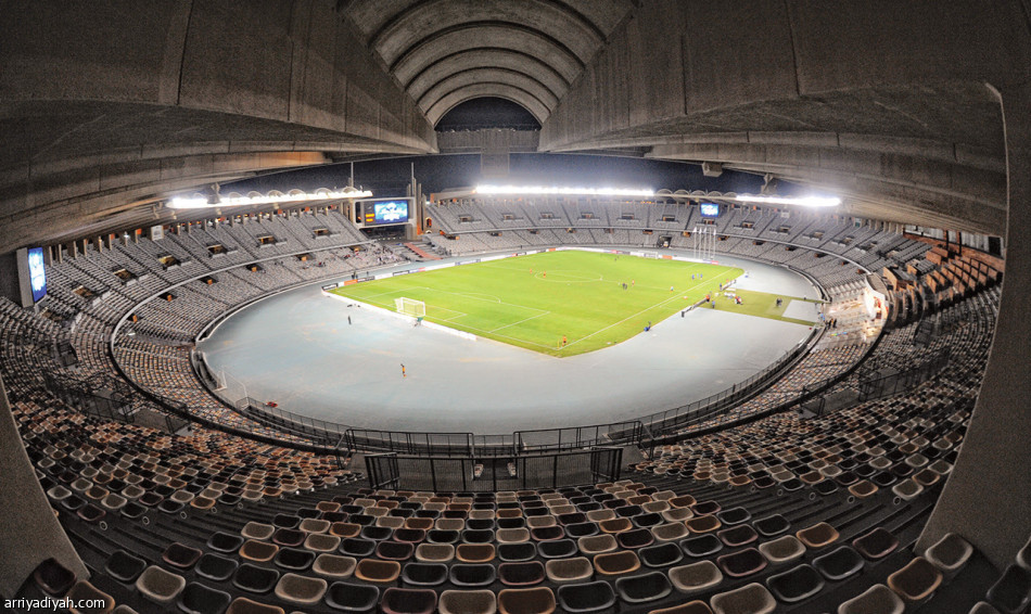 الأخضر.. 16
مباراة في ملعب زايد