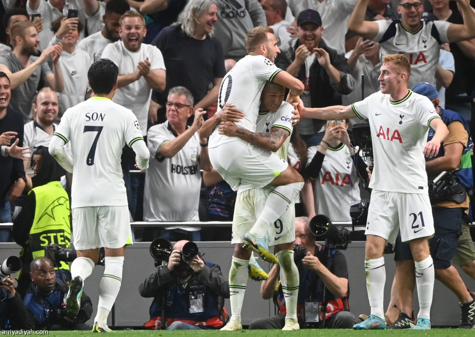 أبطال أوروبا.. توتنهام ينطلق بثنائية ريتشارليسون