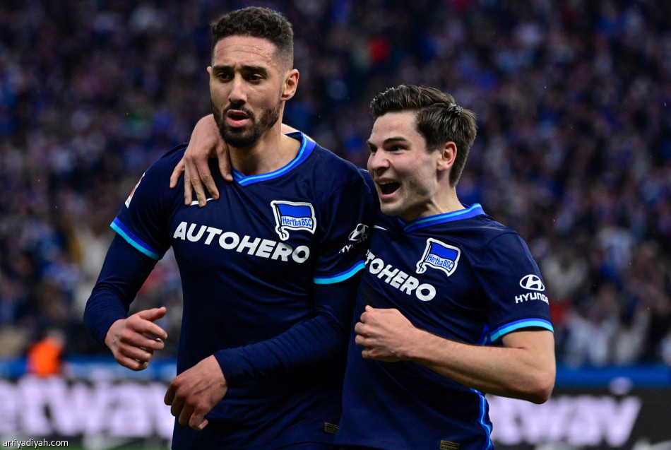 هيرتا برلين يقترب من البقاء في الدوري الألماني