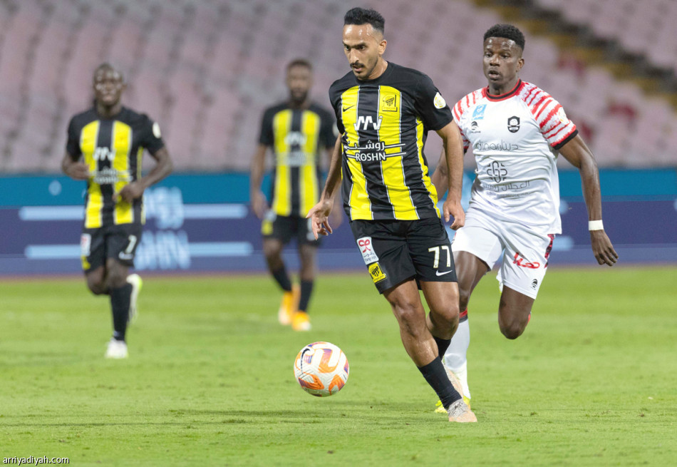 أمام الرائد..
«الشرائع» أزمة النمور