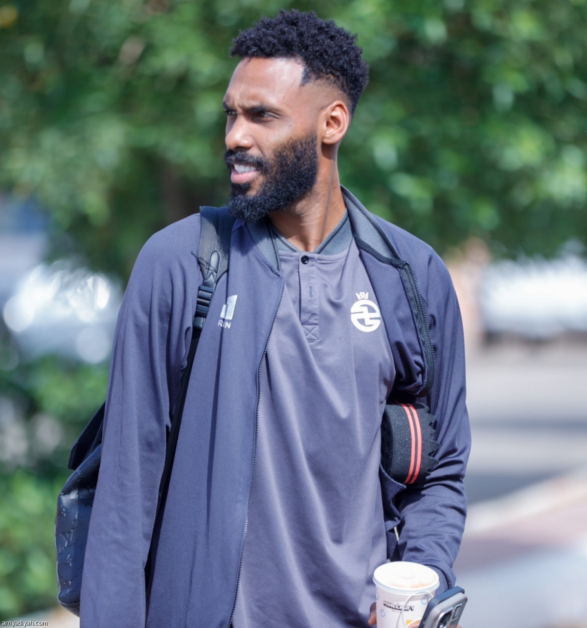 الخلود إلى الرياض