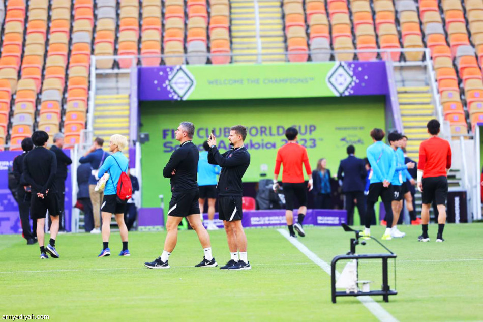 أوراوا
يعتمد الدفاع