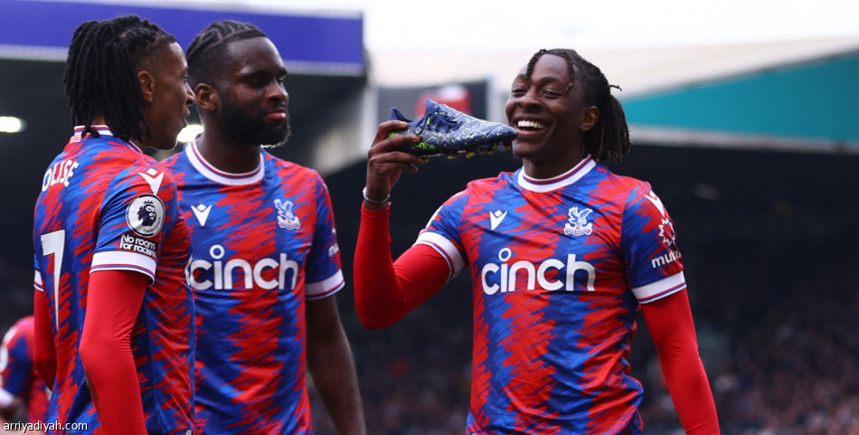 كريستال بالاس يكتسح ليدز بخماسية