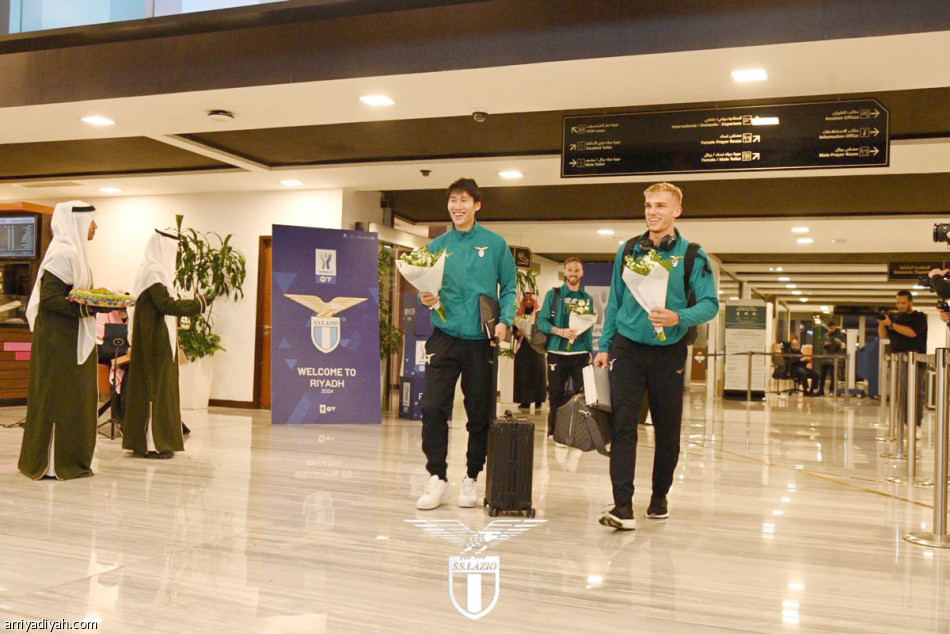 الرياض 
تطلق السوبر التاريخي