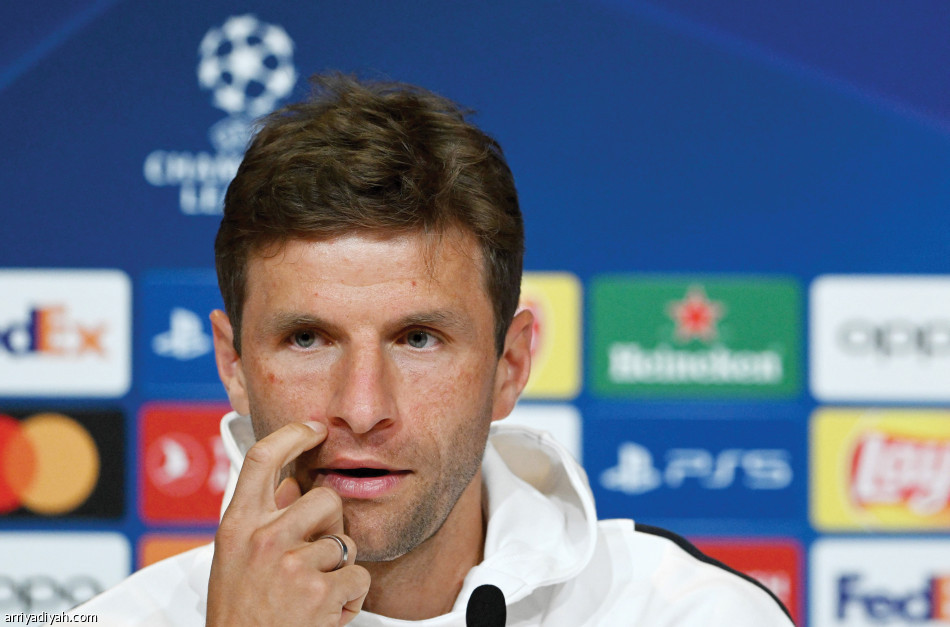 ليفاندوفسكي 
يدخل الاختبار الأول