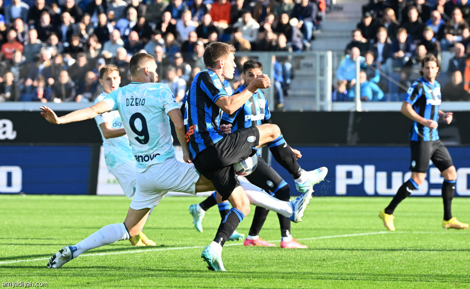 إنتر ميلان يقلبها على أتلانتا بثلاثية